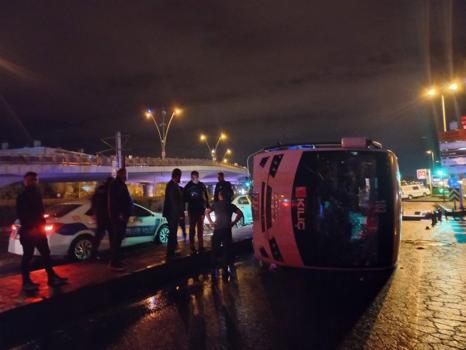 Kayseri’de işçi servisi devrildi: 9 yaralı