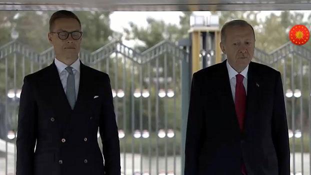 Cumhurbaşkanı Erdoğan, Finlandiyali mevkidaşı Stubb'u resmi törenle karşıladı