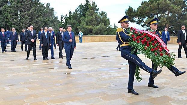 Bakan Tunç, Azerbaycan’da