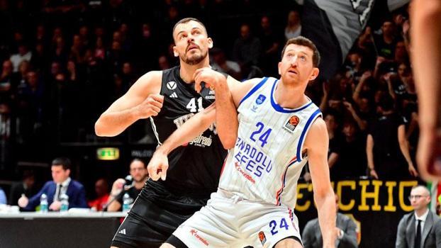 Anadolu Efes, EuroLeague'in ilk haftasında Bologna’yı yendi