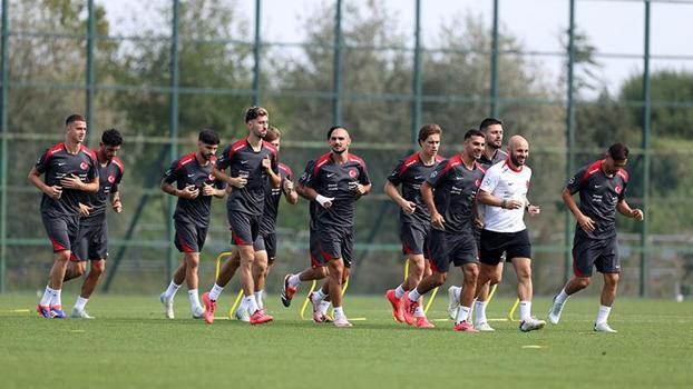 A Milli Futbol Takımında 2 futbolcu kadrodan çıkartıldı