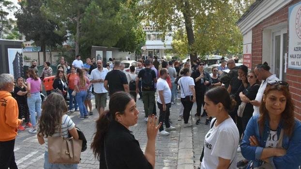 İlkokulda taciz iddiası; veliler okul önünde toplanıp, tepki gösterdi