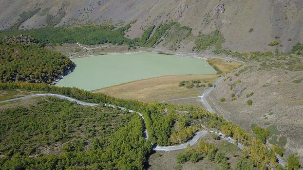 32 yıl önce çektiği fotoğraflarla Nemrut Krater Gölü’nü tanıtan sanatçı yaşanan değişimi anlattı