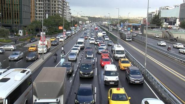 İstanbul'da yağmur trafiği