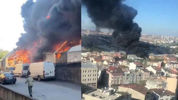 Gaziosmanpaşa'da halı sahadaki yangın kumaş deposuna sıçradı