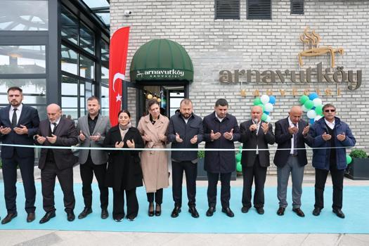 Arnavutköy Kahvecisi Karaburun’da açıldı