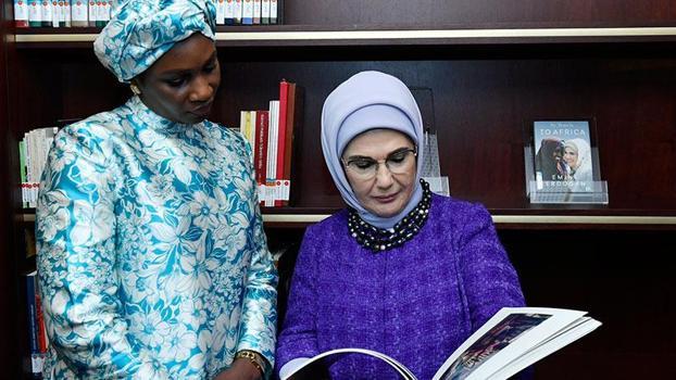 Emine Erdoğan, Senegal Cumhurbaşkanının eşi Marie Khone Fay ile bir araya geldi