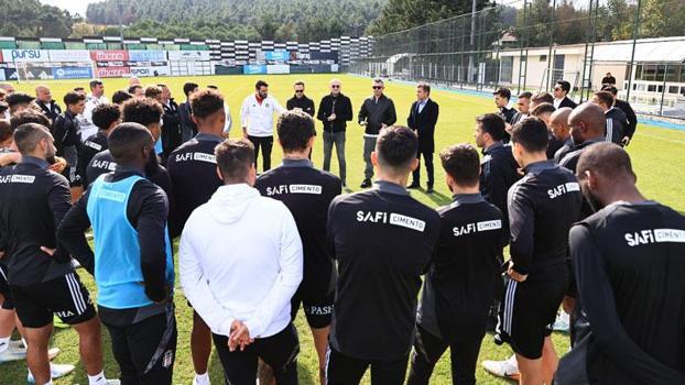 Beşiktaş yönetiminden futbol takımına ziyaret