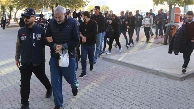 Kadının altınlarını alıp, milyonluk mülklerini 3'te 1 fiyatına sattırıp dolandıran 19 kişi tutuklandı