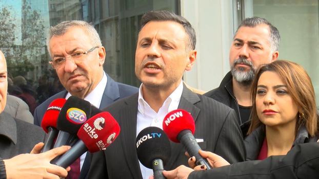 İstanbul-Vali Gül, Esenyurt'ta CHP'li heyet ile bir araya geldi