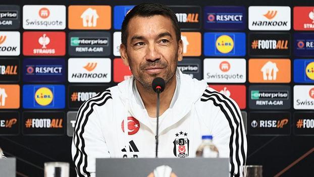 Giovanni van Bronckhorst: Her galibiyet bizi gruptan çıkma hedefine yaklaştırıyor