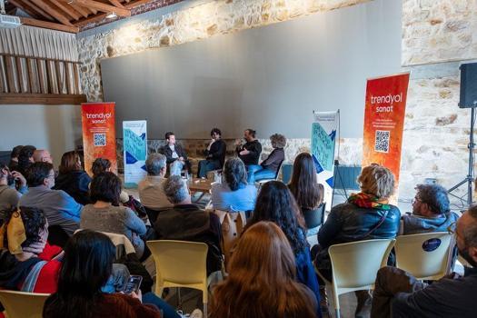 ‘Trendyol Sanat Sohbetleri’nin ilki Çanakkale’de gerçekleşti