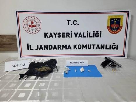 Kayseri'de uyuşturucu operasyonu: 3 gözaltı