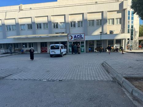 Siirt’te yurtta kalan 19 öğrenci gıda zehirlenmesi şüphesiyle hastaneye kaldırıldı