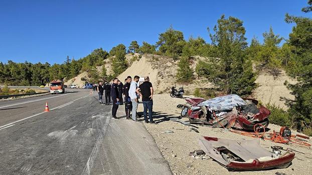 TIR ile 3 otomobil zincirleme kazaya karıştı: 2 ölü, 6 yaralı