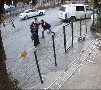 İstanbul - Beyoğlu’nda Kazakistan uyruklu kadına kapkaç