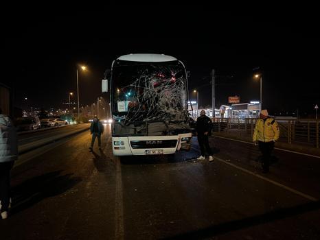 Kayseri'de 3 aracın çarpıştığı kazada 2 kişi yaralandı