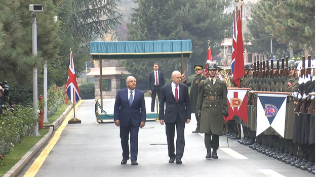 Bakan Güler, Birleşik Krallık Savunma Bakanı Healey ile görüştü