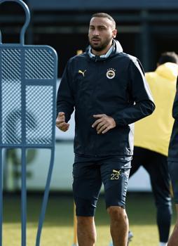 Fenerbahçe milli arada hazırlıklarına devam ediyor