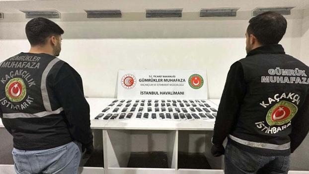 İstanbul Havalimanı'nda kaçakçıların etiket oyununu gümrük ekipleri bozdu