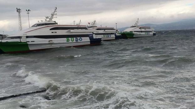 Marmara'da fırtına; İDO, BUDO, GESTAŞ ve Marmara Ro-Ro seferleri iptal