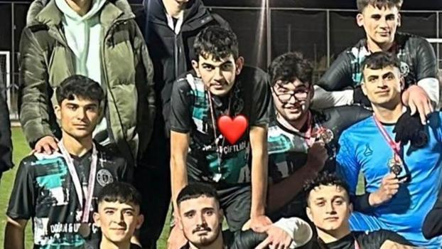 Halı saha maçında kalp krizi geçiren Berat, amatör futbolcuymuş