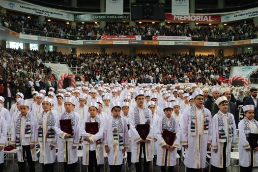 Kayseri'de 455 öğrenci için 'hafızlık merasimi' düzenlendi