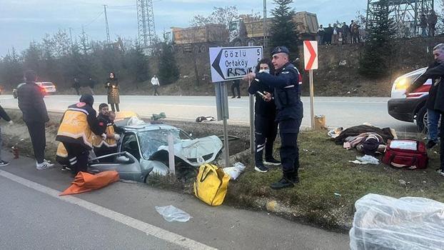 Otomobil beton bariyerlere çarptı: 1 ölü, 3 yaralı