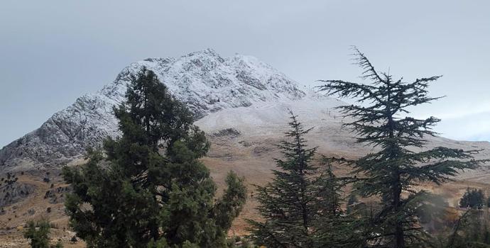 Antalya'nın yüksek kesimlerine ilk kar düştü