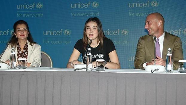 UNICEF ile milli voleybolcu Zehra Güneş arasında anlamlı iş birliği