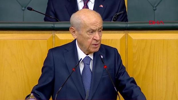 Bahçeli: Cumhurbaşkanımız Sayın Recep Tayyip Erdoğan ile şahsım arasında hiçbir ayrılığın ve ayrışmanın söz konusu dahi olmayacağını hatırlatmak dava ve vicdan görevimdir