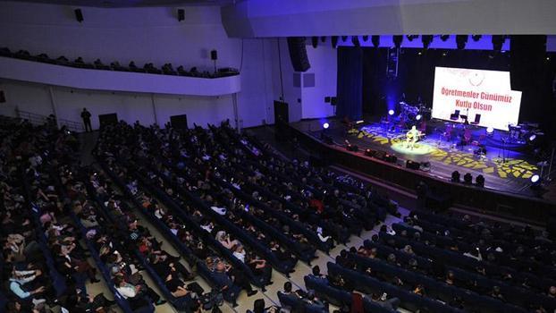 'Öğretmenler Günü' Ankara, İstanbul ve Erzurum'daki etkinliklerle kutlanacak