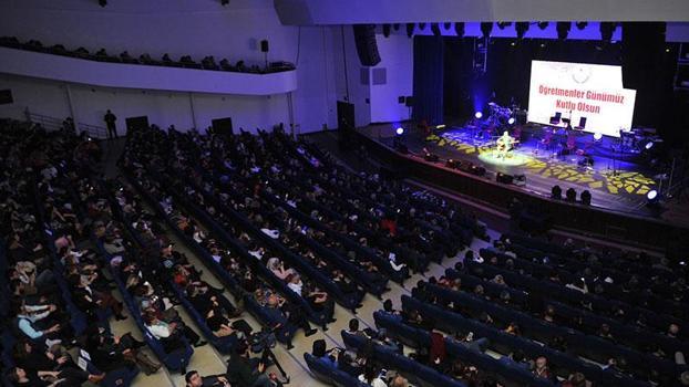 'Öğretmenler Günü' Ankara, İstanbul ve Erzurum'daki etkinliklerle kutlanacak