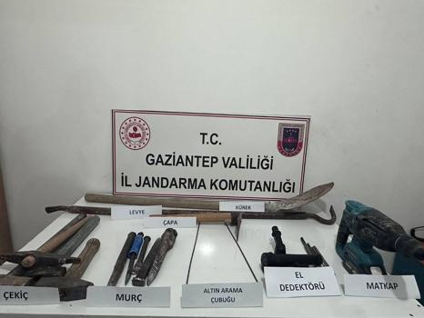 Gaziantep’te kaçak kazı operasyonu: 3 gözaltı