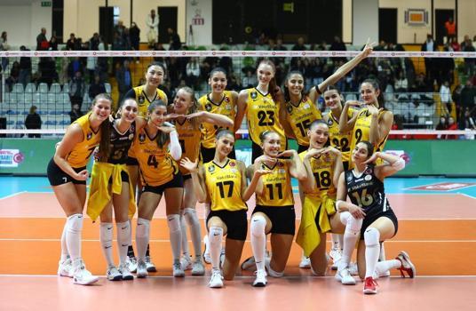 Nilüfer Belediyespor Eker - VakıfBank: 0-3