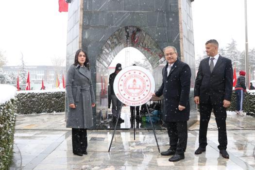 Niğde'de Öğretmenler Günü kutlandı