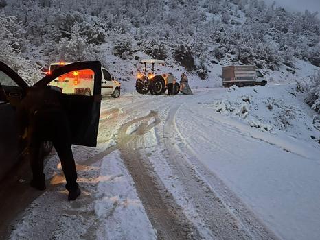 Siirt'te kar yağışı etkili oldu