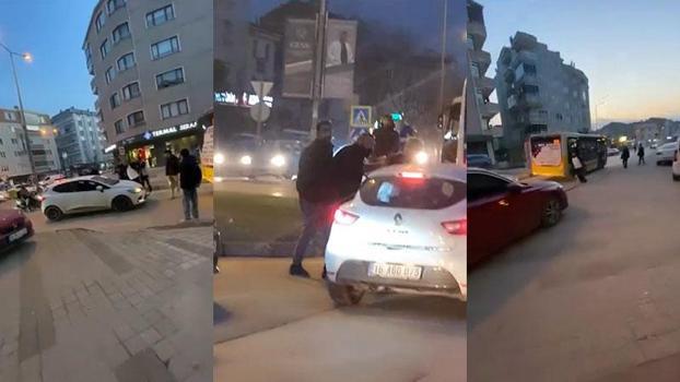 Bursa'da yol verme tartışması kamerada; halk otobüsü şoförünün görevine son verildi