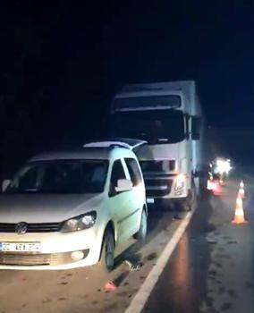 Arızalanan TIR'ını tamir etmeye çalışan Polonyalı şoför, TIR'ın çarpmasıyla öldü