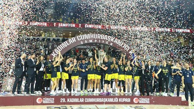 29'uncu Kadınlar Cumhurbaşkanlığı Kupası'nı Fenerbahçe Opet kazandı