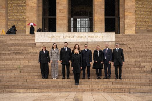 TTF Başkanı Müderrisgil ve yönetim kurulu üyeleri, Anıtkabir’i ziyaret etti