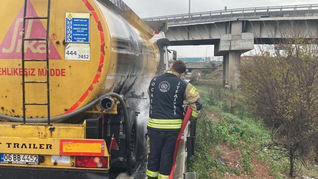 TEM’de tankerin balatasında çıkan yangın söndürüldü