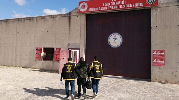 Aranan hükümlü, dövme randevusunda yakalandı