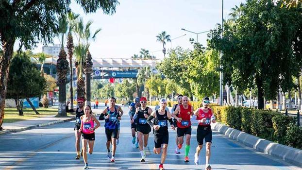 6. Uluslararası Mersin Maratonu rekorlarla koşuldu