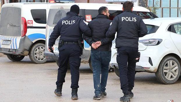 Eğlence mekanındaki silahlı kavgada yaralandı; gizlice polisi izlerken yakalandı