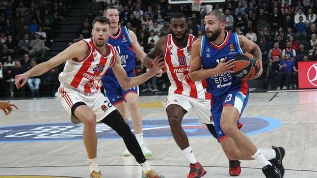 Anadolu Efes - Kızılyıldız: 89-67