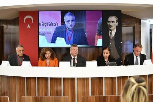 Beylikdüzü Belediye Başkanı Çalık: Afetlere karşı dayanıklı kentler inşa etmek zorundayız