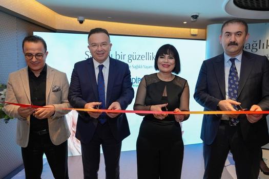 Medipol Acıbadem’de Kozmetik Dermatoloji ve Sağlıklı Yaşam Merkezi hizmete açıldı