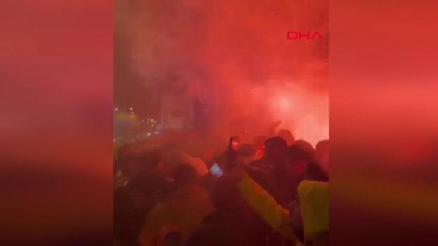 Samandıra'da Fenerbahçe Başkanı Ali Koç ve futbolculara protesto