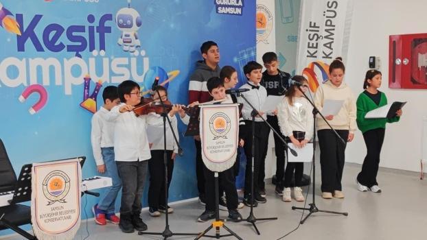 İlk ve ortaokul öğrencilerinden coşku dolu konser